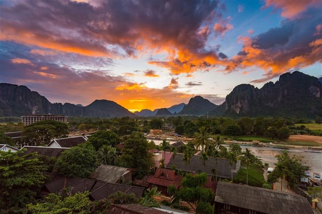  Sunset Landscape View Of Vang Vieng