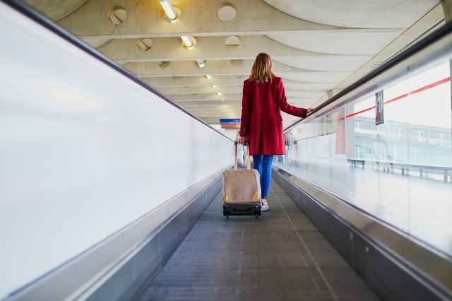 ผู้เดินทางที่สนามบิน