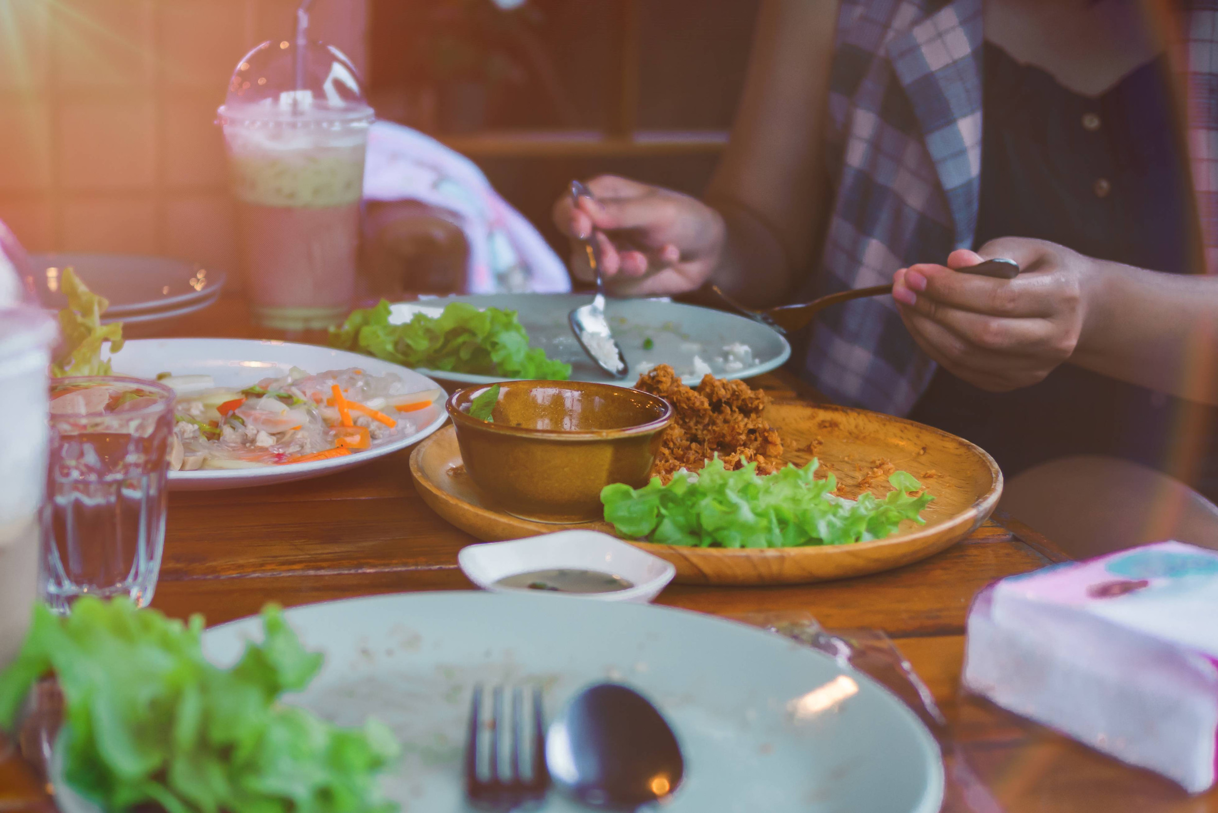 Dining Etiquette in Laos