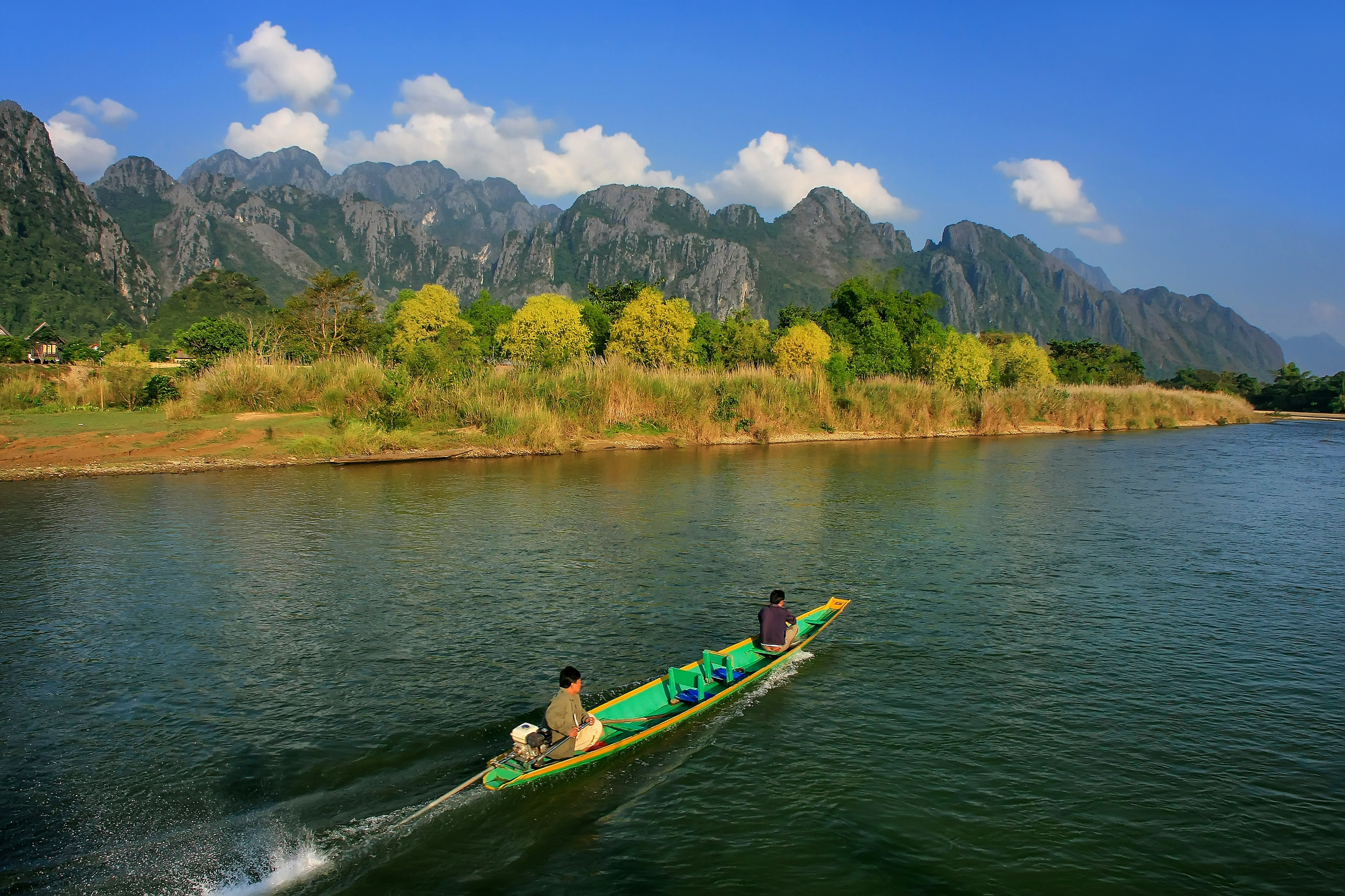 Crossing The Laos Myanmar Border For Travelers